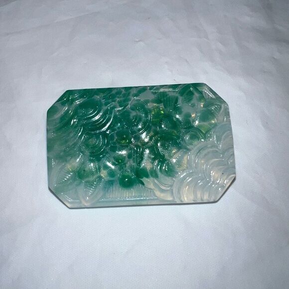 Vintage Art Deco Styling Carved Jadeite Brooch - Picture 1 of 8